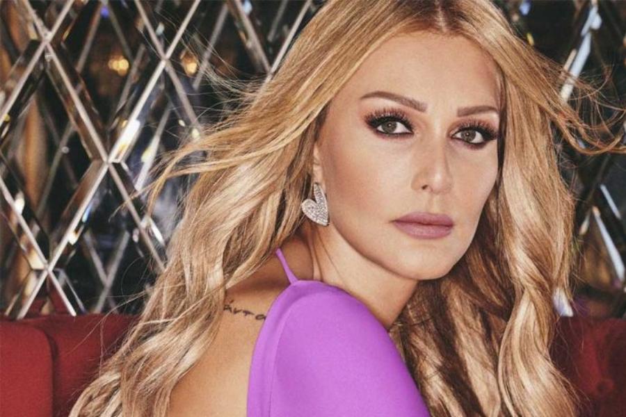 «Σαν 20χρονη»: Η Νατάσα Θεοδωρίδου απαθανάτιστηκε άβαφη με κοτσίδες στα μαλλιά και μαγνήτισε τα βλέμματα