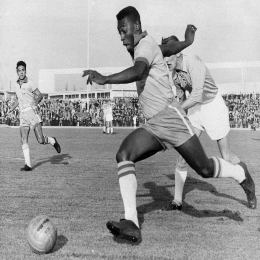 Ο βασιλιάς του ποδοσφαίρου, Πελέ: Το αληθινό όνομα, το παρατσούκλι, οι περιπέτειες του γιου, η πολιτική και η υποκριτική