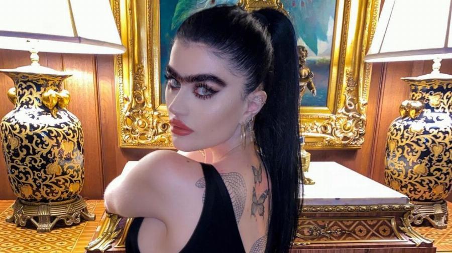 Η επιστροφή της Σοφίας Χατζηπαντελή στο GNTM: Ήρθε, έκανε unfollow την Καγιά και πέταξε τα «καρφιά» της στον άερα