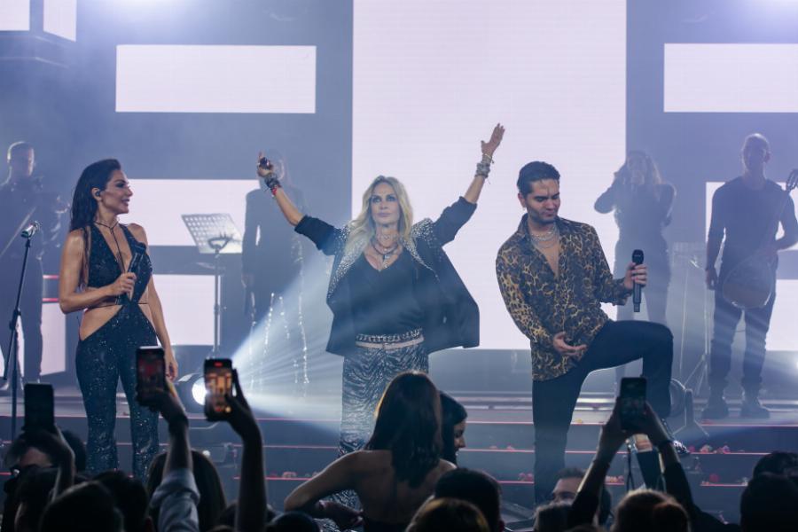 Στην ίδια σκηνή μετά το τέλος της κόντρας τους: Βίσση, Βανδή και Μάστορας σε μία σπάνια μουσική συνύπαρξη