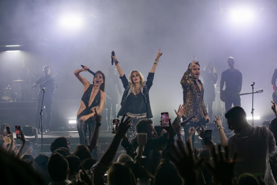 Στην ίδια σκηνή μετά το τέλος της κόντρας τους: Βίσση, Βανδή και Μάστορας σε μία σπάνια μουσική συνύπαρξη