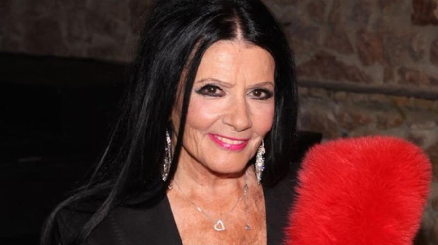 Ζωζώ Σαπουντζάκη: «Έμεινα έγκυος από τον Αντρέα αλλά δεν πρόσεξα κι απέβαλα, καθόμουν στον γκρεμό κι έκλαιγα»