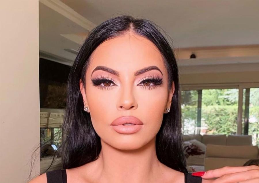 Έξαλλη η Δήμητρα Αλεξανδράκη με το κράτος: “Είναι δυνατόν να μην ανάβουν τη θέρμανση; Είμαστε στο έλεος του Θεού”