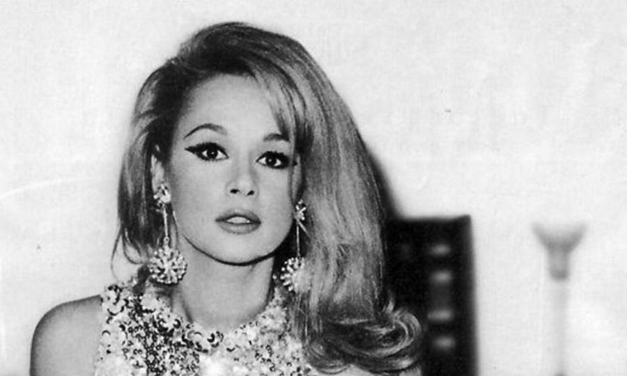 Η δικαστική διαμάχη που δεν γνωρίζουν πολλοί: Όταν η Αλίκη καταδικάστηκε επειδή έσβησε τσιγάρο στο πρόσωπο του