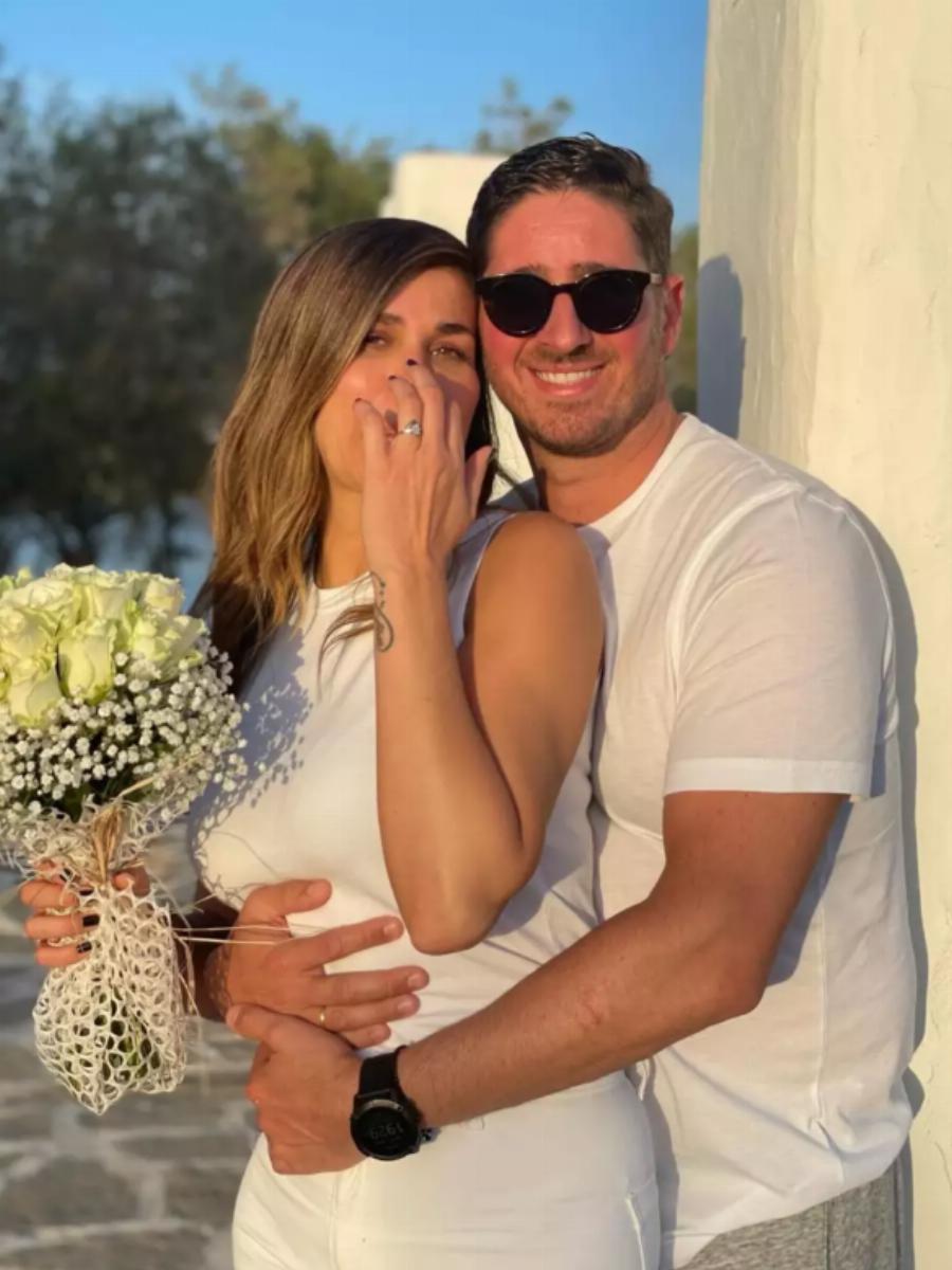 Παραμυθένια νυφικά και χλιδάτες δεξιώσεις: Οι 25 γάμοι διάσημων Ελλήνων που έγιναν πρωτοσέλιδα το 2022