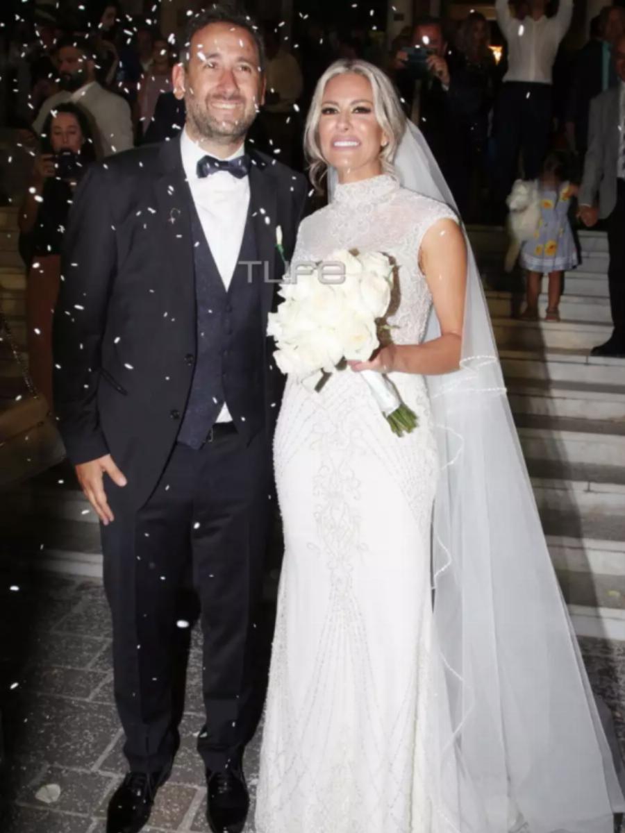 Παραμυθένια νυφικά και χλιδάτες δεξιώσεις: Οι 25 γάμοι διάσημων Ελλήνων που έγιναν πρωτοσέλιδα το 2022