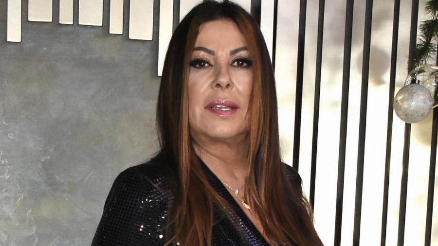 Άντζελα Δημητρίου: «Με απάτησε με μία λουλουδού του ελέους – Έσπασα όλο το σπίτι»