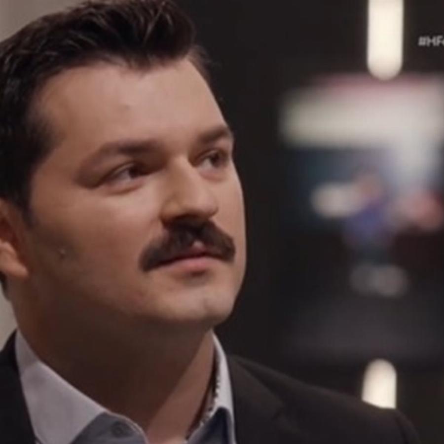 Συγκλονίζει ο Γιάννης Απέργης: «Όταν ήρθαμε στην Ελλάδα το 1995 κοιμόμασταν σε παγκάκι»