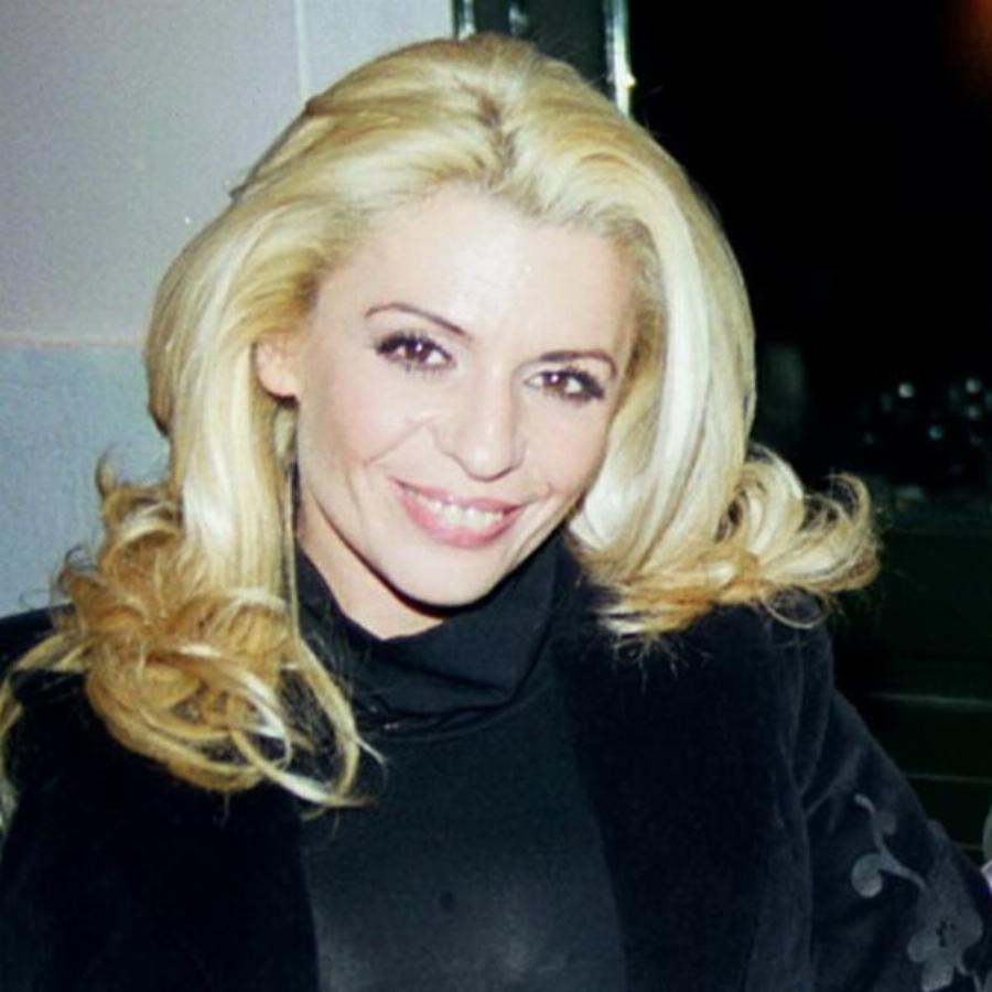 Με νέο επάγγελμα και άσπρα μαλλιά: Αγνώριστη η “Ζέτα” 22 χρόνια μετά από το 10 Λεπτά Κήρυγμα