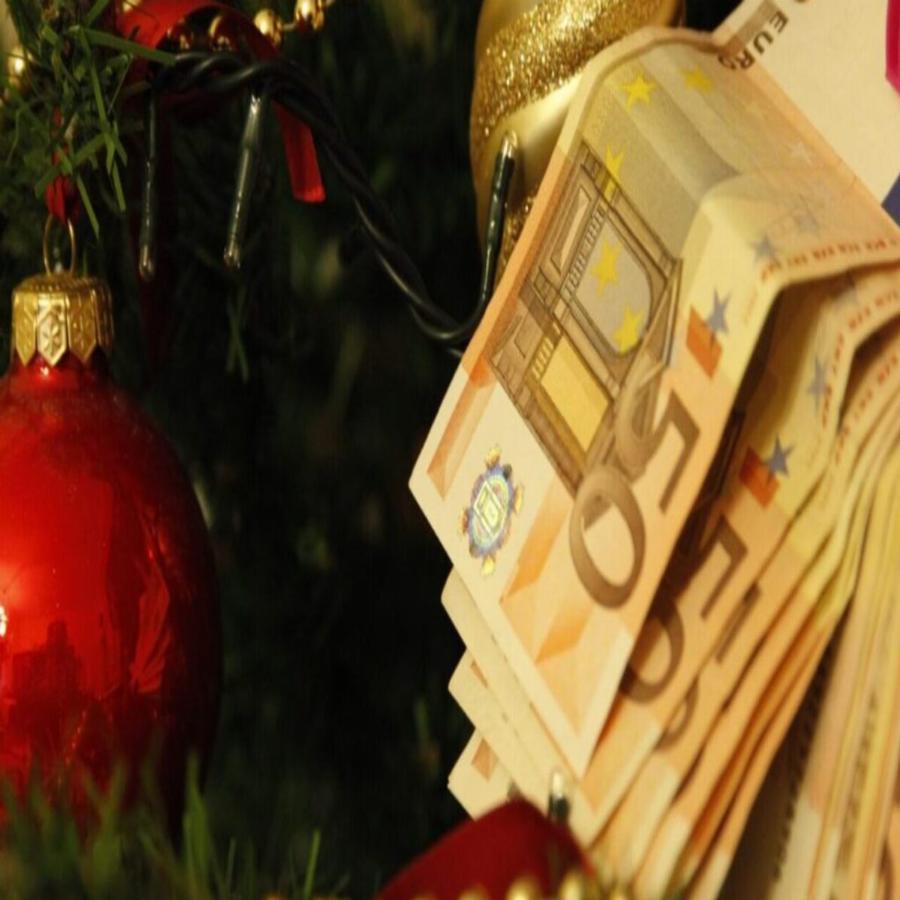 Ευχάριστα νέα και μεγάλο δώρο Χριστουγέννων 2022: Πότε πληρώνεται στους εργαζόμενους – Ποιοι άνεργοι θα το λάβουν