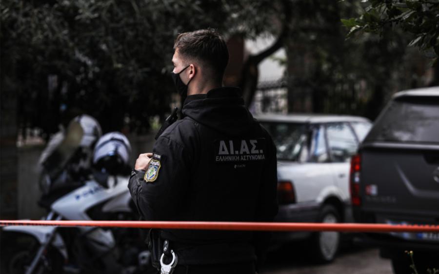 Έγκλημα στον Πειραιά: Δολοφόνησε τη 19χρονη σύντροφό του και παραδόθηκε στην αστυνομία