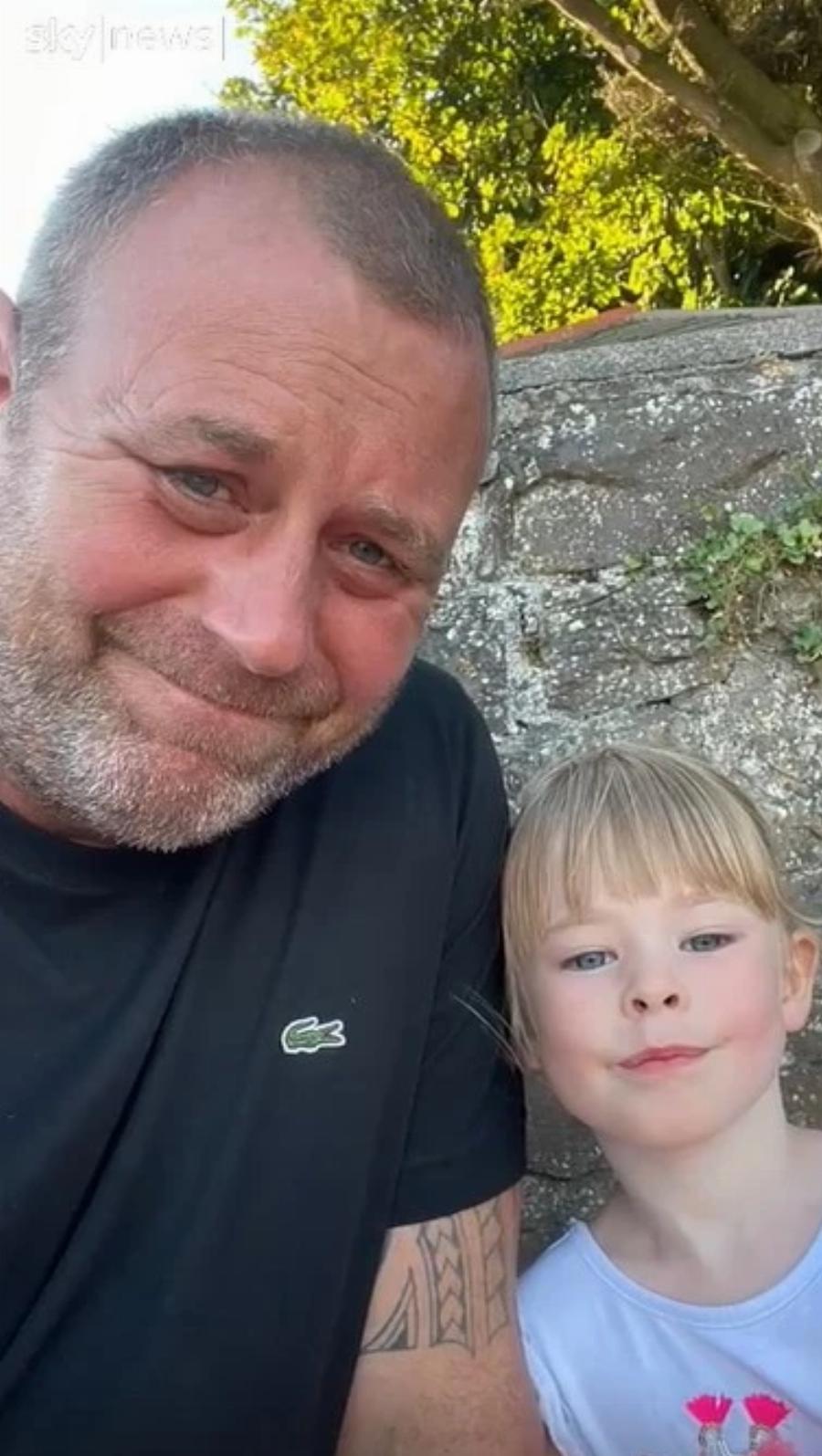 «Προσοχή στα συμπτώματα»: Η συγκλονιστική μαρτυρία ενός πατέρα 4χρονης με στρεπτόκοκκο