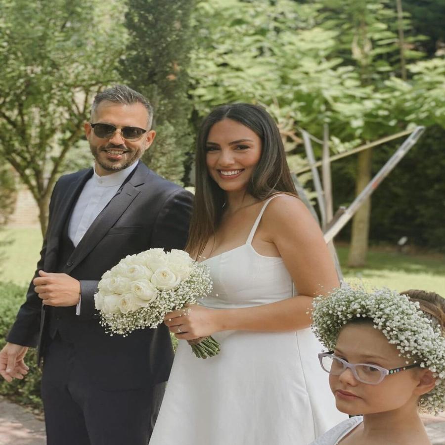 Παραμυθένια νυφικά και χλιδάτες δεξιώσεις: Οι 25 γάμοι διάσημων Ελλήνων που έγιναν πρωτοσέλιδα το 2022