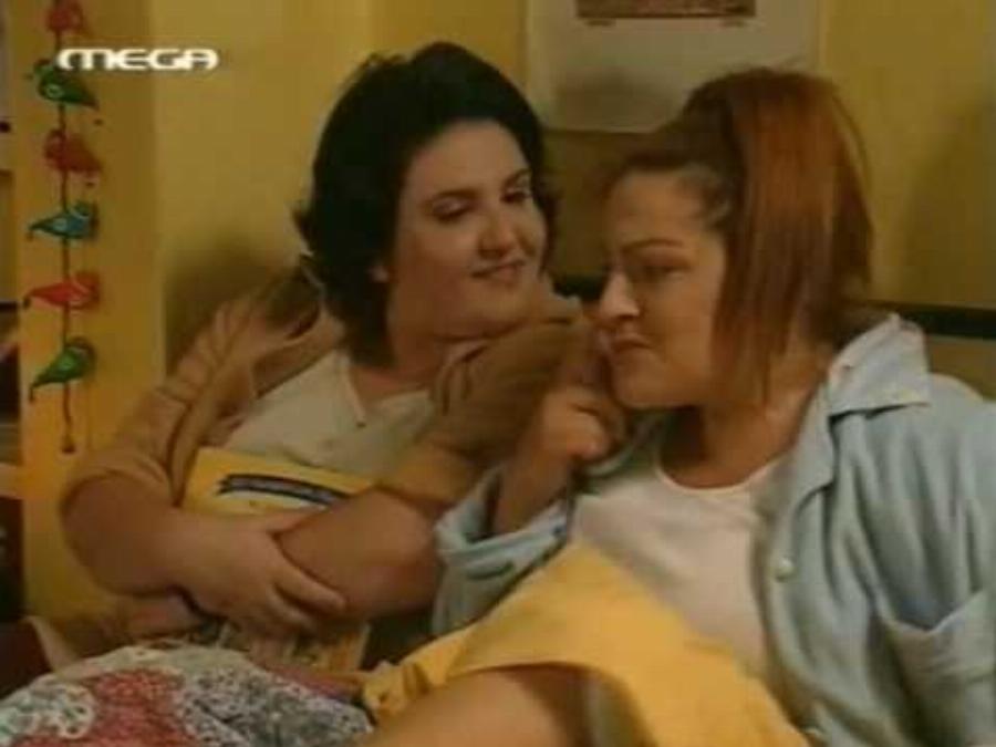 Άπειρο γέλιο με Βίκυ Σταυροπούλου: Αναβίωσε μια σκηνή από τη σειρά «Είσαι το ταίρι μου» με τη Σοφία Βογιατζάκη και τα likes έπεσαν βροχή