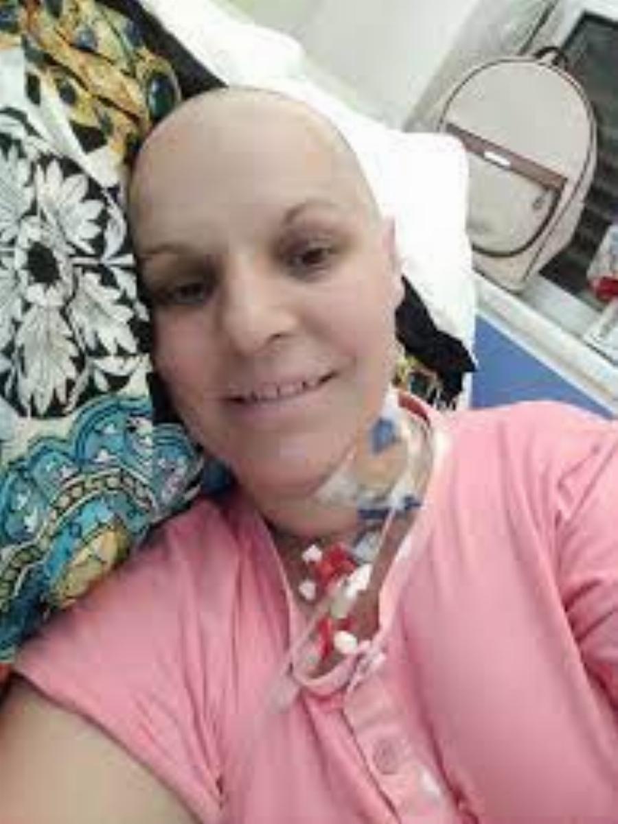 Πράξη αγάπης: Η Αγγελική, μητέρα 2 ανήλικων παιδιών δίνει μάχη με τον καρκίνο και χρειάζεται την άμεση στήριξη όλων μας για να γυρίσει σπίτι της