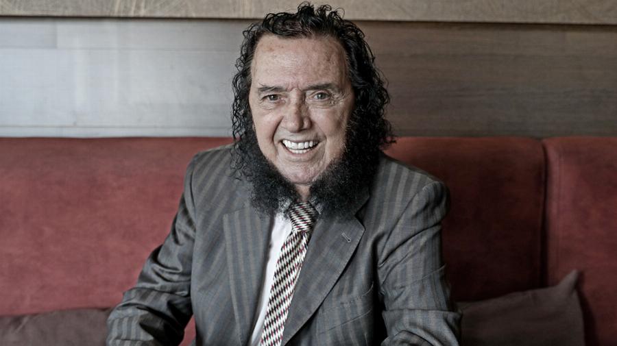 «Μαύρο» πέπλο άφησε πίσω του το 2022:19 αγαπημένοι Έλληνες που έφυγαν από κοντά μας