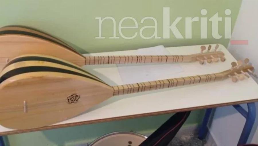 Σπουδαίος Γιάννης Χαρούλης: Ράβδισε τις ελιές, πούλησε το λάδι του και χάρισε 4 όργανα στο Μουσικό Γυμνάσιο Λασιθίου