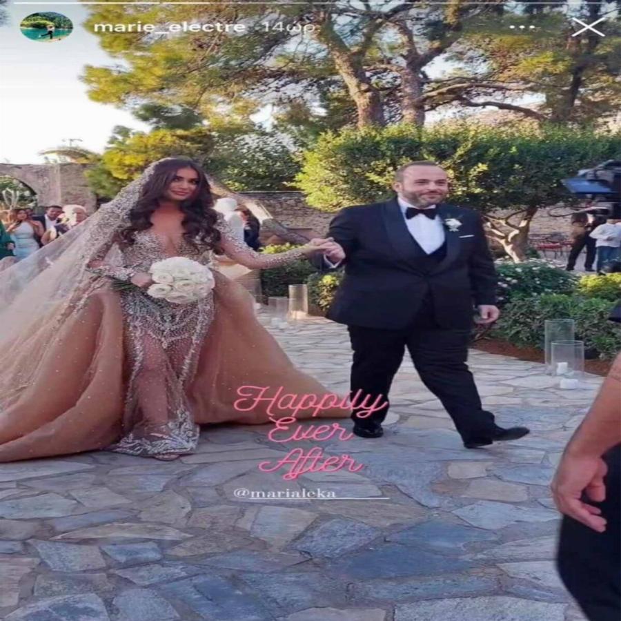 Παραμυθένια νυφικά και χλιδάτες δεξιώσεις: Οι 25 γάμοι διάσημων Ελλήνων που έγιναν πρωτοσέλιδα το 2022