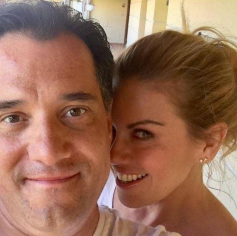 Τρυφερός σύζυγος ο Άδωνις Γεωργιάδης είπε τα ευχάριστα: Η φώτο με την Ευγενία Μανωλίδου και οι ευχές που έπεσαν βροχή