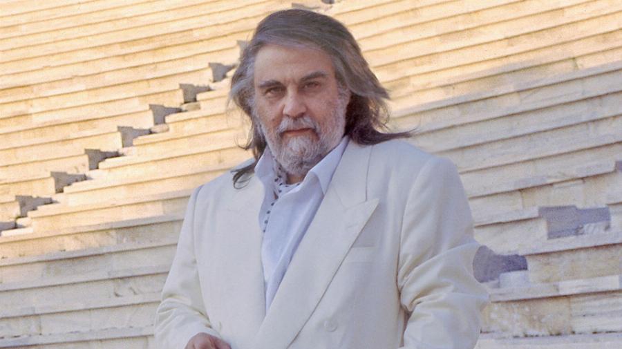 «Μαύρο» πέπλο άφησε πίσω του το 2022:19 αγαπημένοι Έλληνες που έφυγαν από κοντά μας