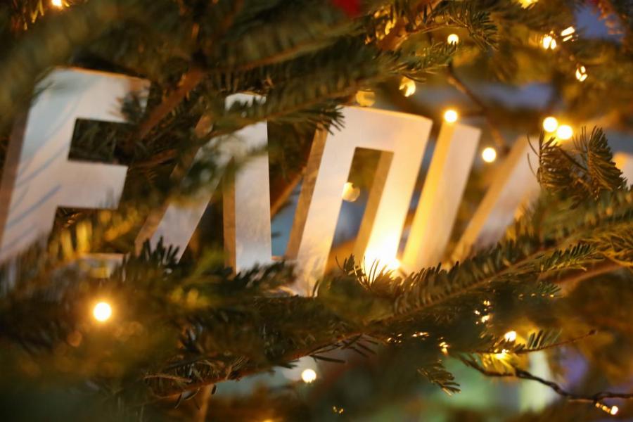 Ατελείωτη η συγκίνηση στο ίδρυμα «ΕΛΠΙΔΑ»: Πυροσβέστες ντύθηκαν «Αγιοβασίληδες» και μοίρασαν δώρα στα παιδιά