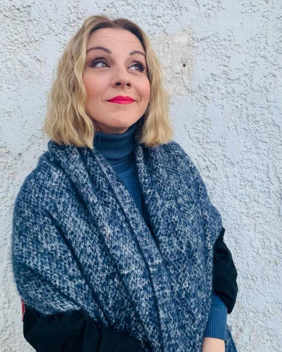 Μοιάζουν σαν δύο σταγόνες νερό: Η αδελφή της Ματίνας Νικολάου και οι άγνωστες πληροφορίες για τη ζωή της «Βάνιας»