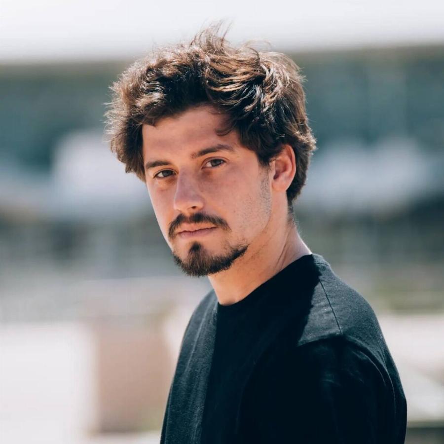 Άνδρες που ξετρέλαναν το γυναικείο κοινό: Οι  τηλεοπτικοί πρωταγωνιστές του 2022 που είναι ο ορισμός της γοητείας