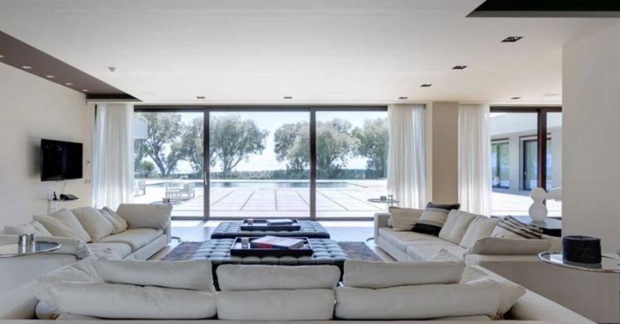 Στα 15.000.000 κοστολογείται η πολυτελής βίλα του Αριστοτέλη Ωνάση: Στο Λαγονήσι η απίθανη οικία του Έλληνα κροίσσου