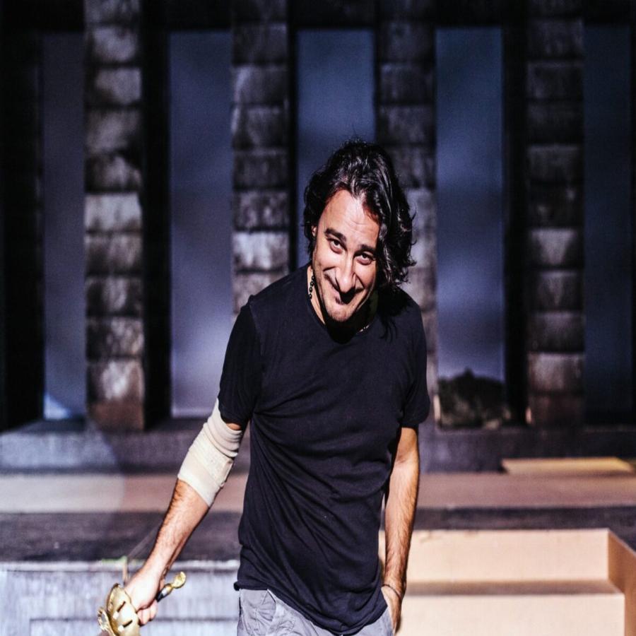 Ο Βασίλης Χαραλαμπόπουλος για την σύζυγο του: «Τον άνθρωπο της ζωής σου δε θα στον συστήσει ο έρωτας, θα στον συστήσει ο χρόνος»