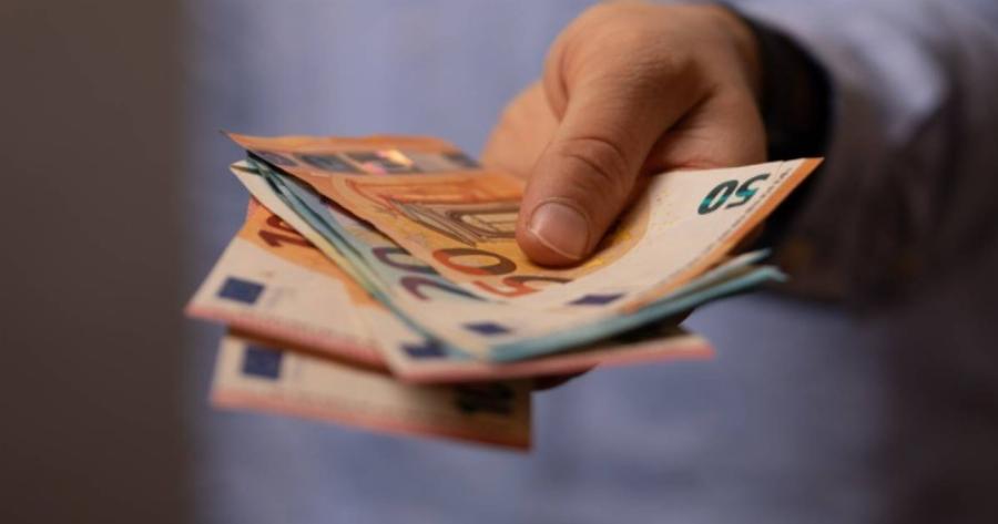 «Κλείδωσε»: Ποιοι εργαζόμενοι θα πάρουν διπλή αύξηση από 1η Απριλίου