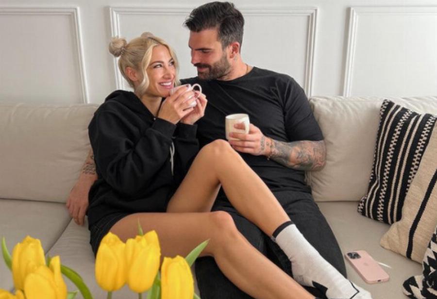 Γέννησαν το 2022: 9 Ελληνίδες διάσημες που απέκτησαν παιδί ή ανακοίνωσαν την εγκυμοσύνη τους πριν έρθει το 2023