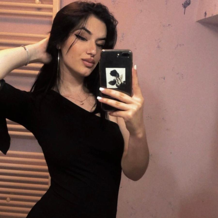 Ήταν μόλις 19 χρονών: Αυτή είναι η 19χρονη Χρύσα που δολοφόνησε με δύο σφαίρες στο κεφάλι ο 25χρονος Aλβανός