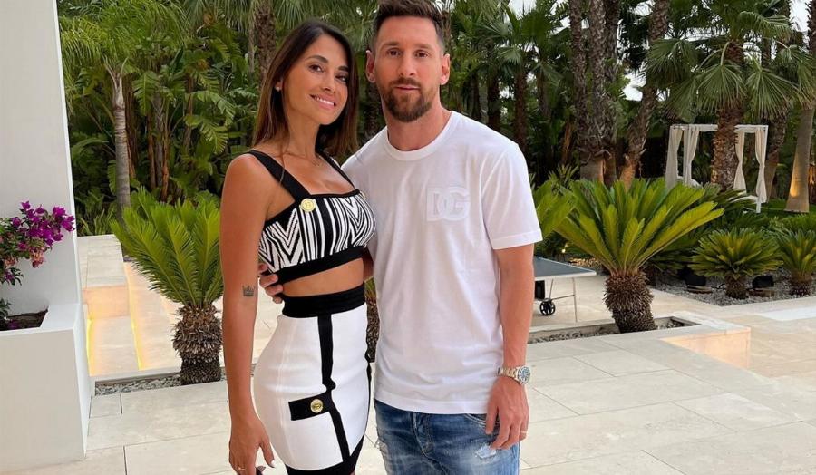 Μοίρασε εγκεφαλικά η Αντονέλα Ροκούζο: Το κόκκινο φόρεμα και ο χορός της κυρίας Μέσι που έγινε viral