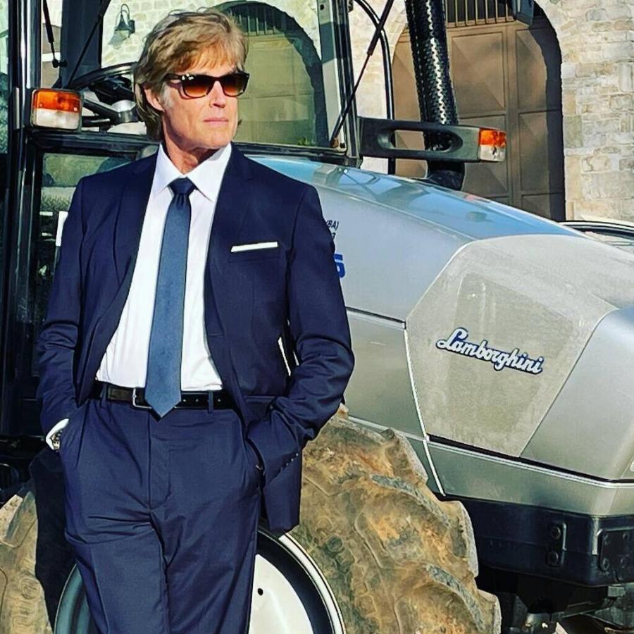 Μεγαλώνει ειρηνικά και χωρίς καμία πλαστική: Έτσι είναι σήμερα, στα 70 του, ο λατρεμένος Ριτζ του «Τόλμη και Γοητεία»