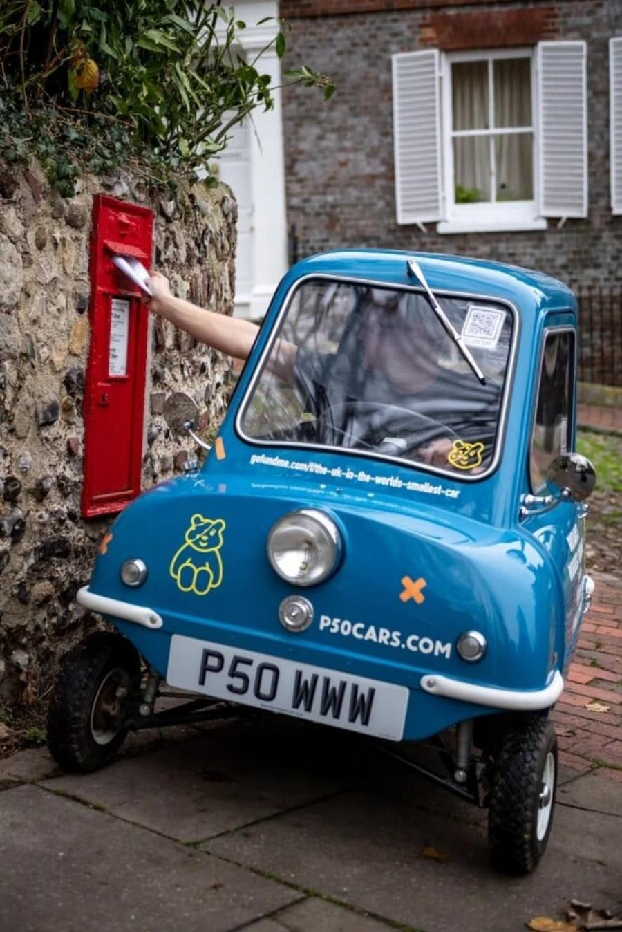 Μικροσκοπικό αμάξι: «Με κοροϊδεύουν για το αμάξι μου αλλά όταν λέω με πόσα χρήματα φουλάρω θέλουν όλοι να το αγοράσουν»