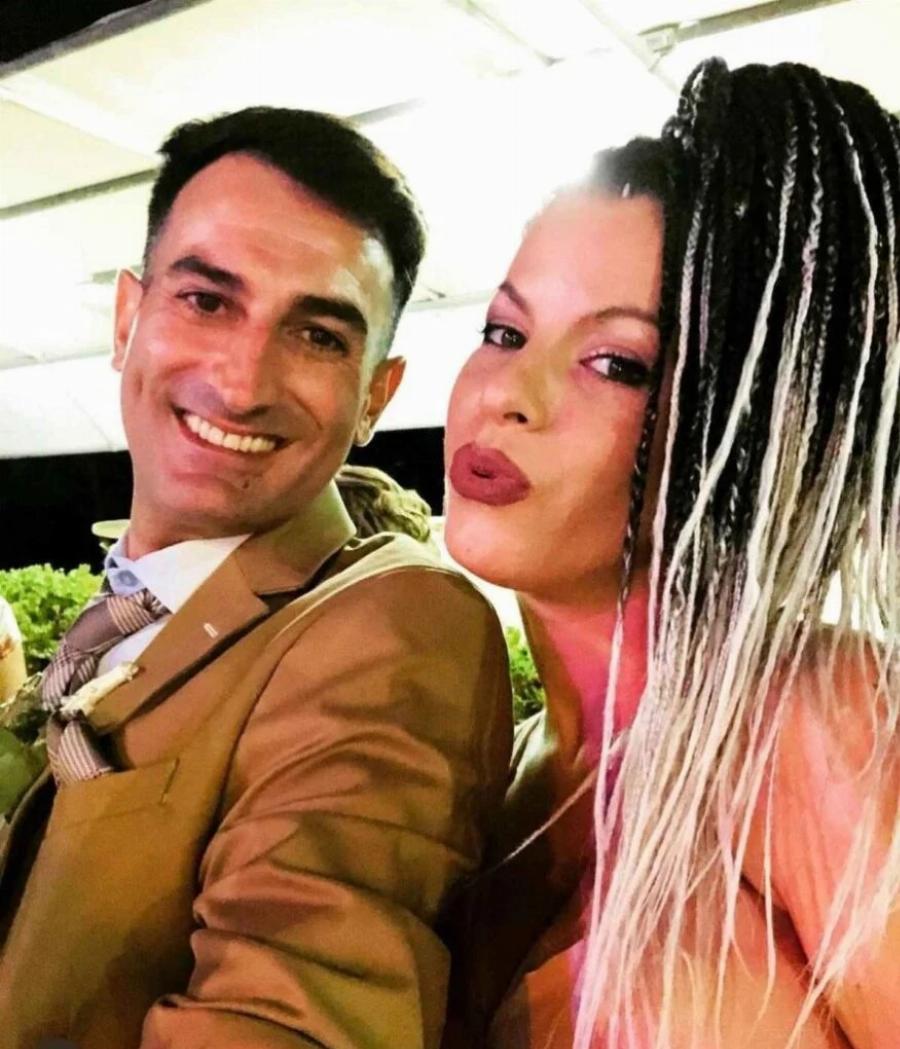 Ποια είναι πραγματικά η «Λόλα» που κέρδισε στο J2US: Άλλος άνθρωπος χωρίς περούκα και μακιγιάζ