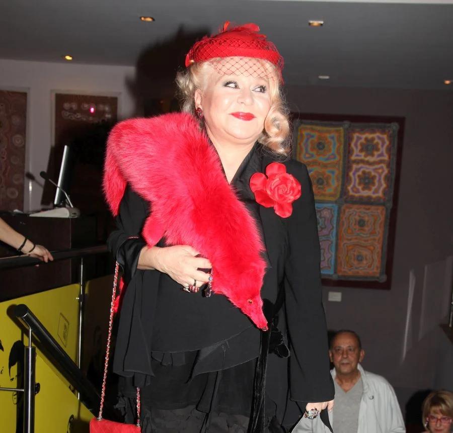 Η Τιτίκα Στασινοπούλου αποκαλύπτει: «Να έχουμε γύρισμα στις 9 και να ‘ρχεται στις 12 η άλλη; Ε, είναι γαϊδουριά»