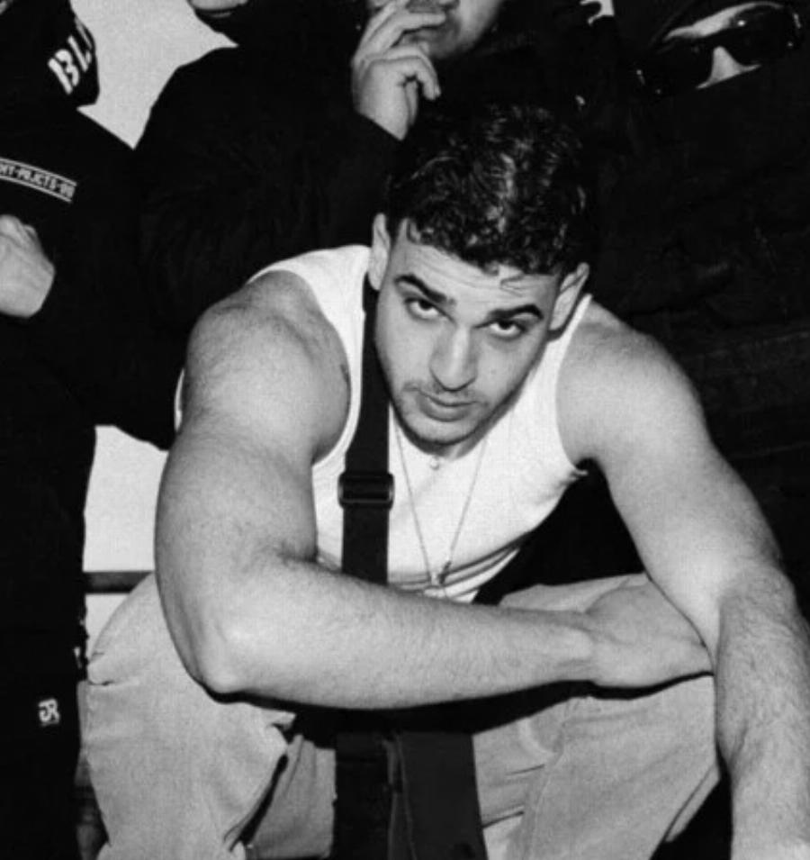 Ο Sidarta που έφερε τα πάνω-κάτω μέσα στο 2022: Η ηλικία, το πραγματικό όνομα και η ιστορία πίσω από το ψευδώνυμο