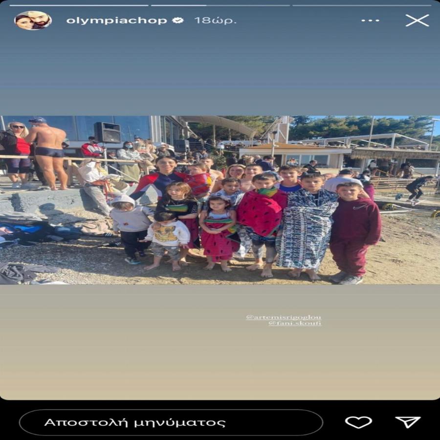 Περήφανος σύζυγος ο Βασίλης Σπανούλης: H Ολυμπία Χοψονίδου βούτηξε να πιάσει τον σταυρό μαζί με τα έξι παιδιά της