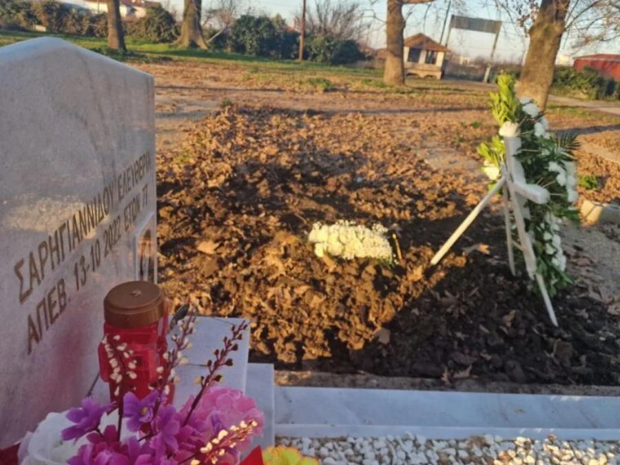 Συγκλονισμένος ο πατέρας του νεκρού μωρού στη Βέροια: «Το παιδί μου ήταν αγγελούδι, δεν με κάλεσαν στην κηδεία του – Δεν συνεννοούμασταν»