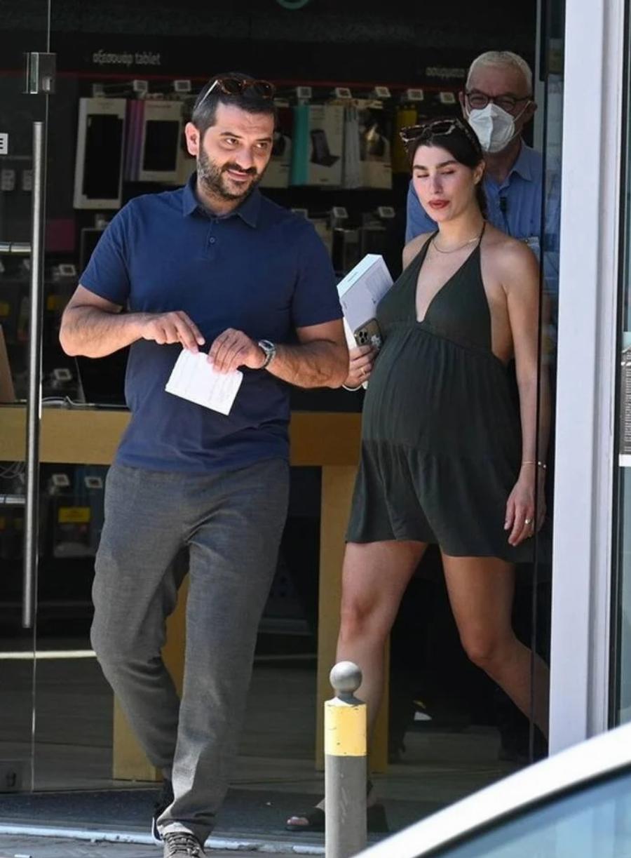 Ο έρωτας χρόνια δεν κοιτά: Η διαφορά ηλικίας του Κουτσόπουλου με τη σύντροφό του και το σχόλιό «Αχ αυτή η νεολαία»