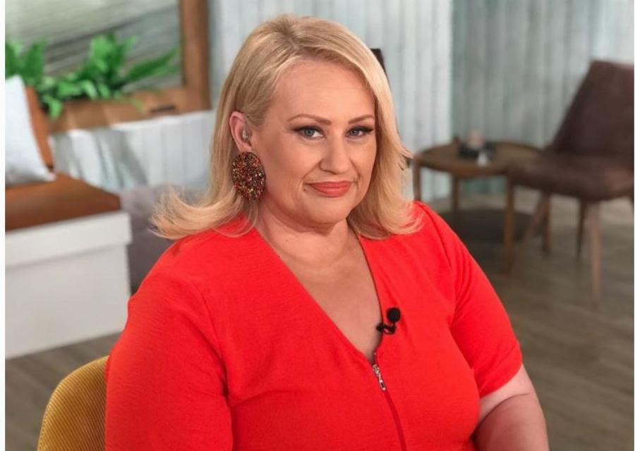 Συγκλονίζει η Άση Μπήλιου: «Υιοθετήθηκα τριών ημερών και το έμαθα 16 χρονών, η θετή μου μητέρα λίγο πριν πεθάνει μου είπε…»