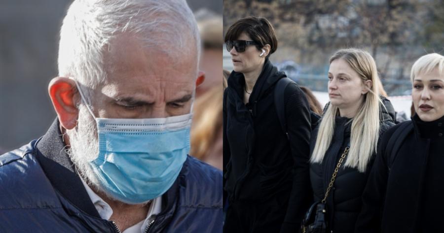 Λύγισε ο Πέτρος Φιλιππίδης στην απολογία του: «Είμαι κατεστραμμένος, σεβόμουν πάντα τις γυναίκες, τις θαυμάζω»