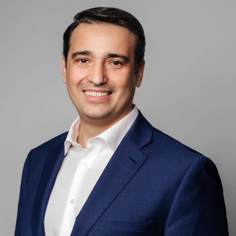 Ευριπίδης Γαβαθιώτης: Ο καθηγητής στο Albert Einstein που ανακάλυψε στοχευμένη θεραπεία σε πολλές μορφές καρκίνου και για το Αλτσχάιμερ