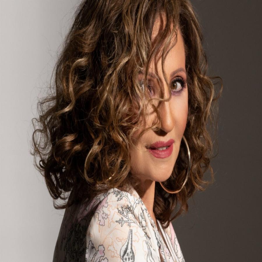 Σε βαθιά θλίψη η Γλυκερία: Το σπαρακτικό αντίο της τραγουδίστριας και η κοινή φωτογραφία