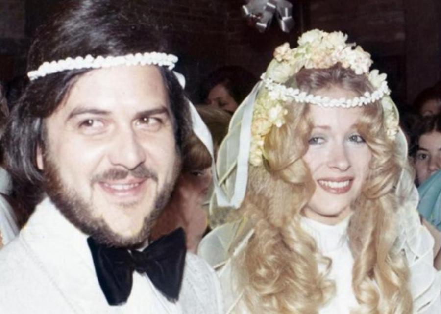 Νόρα Βαλσάμη: Η σπουδαία καριέρα, τα 52 χρόνια έρωτα με τον Ερρίκο Ανδρέου και το σοβαρό πρόβλημα υγείας