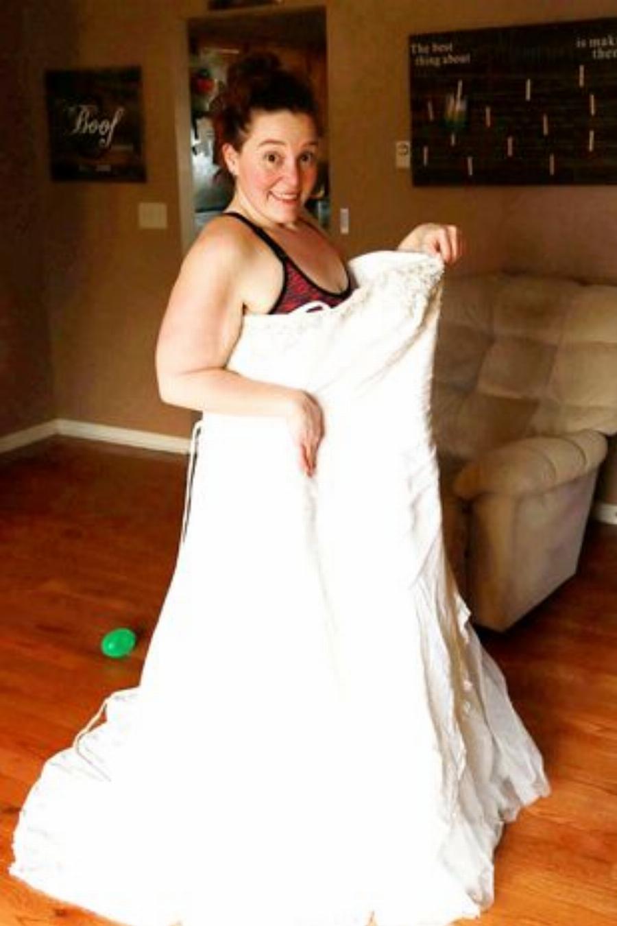 Κανείς δεν πίστευε ότι θα τα καταφέρει: Στον γάμο δεν χωρούσε στο νυφικό της, αποφάσισε να αδυνατίσει και έχασε 80 κιλά