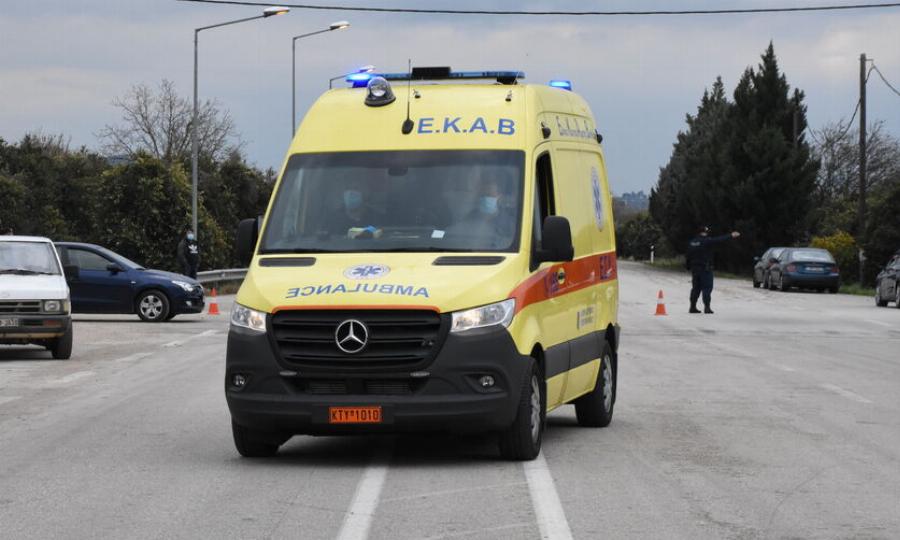 Ξύπνησε και είδε το πτώμα: Θρήνος για μία μητέρα που είδε τον γιο της μέσα στα αίματα, νεκρό στο κρεβάτι