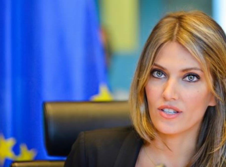 Έξαλλος ο Τσελέντης για τα «βασανιστήρια» στην Εύα Καϊλή: «Μήπως να της βάλουμε και σατέν σεντόνια;»