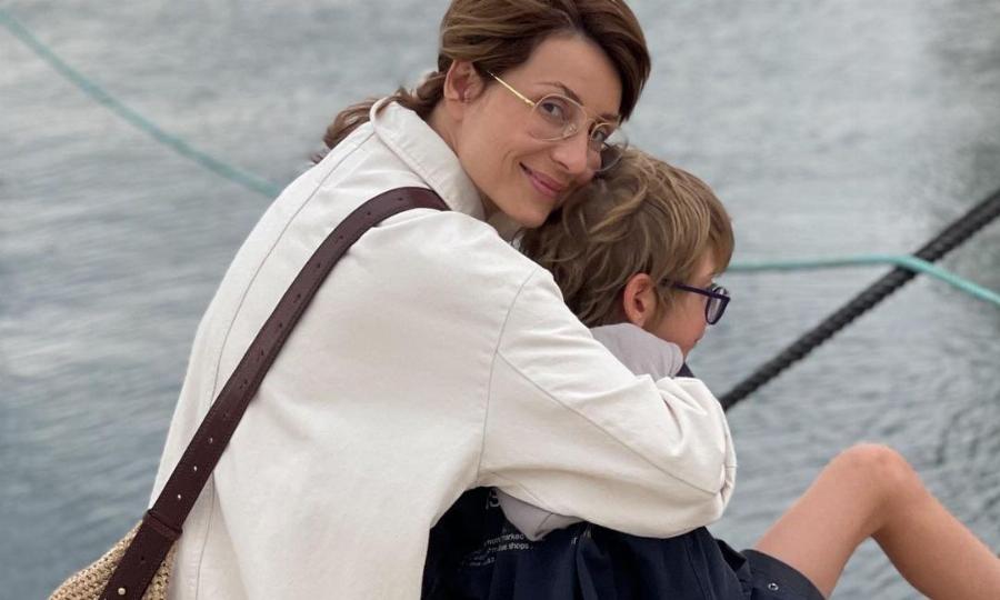 Συγκινεί η Ευδοκία Ρουμελιώτη: «Ήταν μόνος στο νοσοκομείο. Δεν υπήρχε επιλογή. Είπαμε είναι δικός μας»